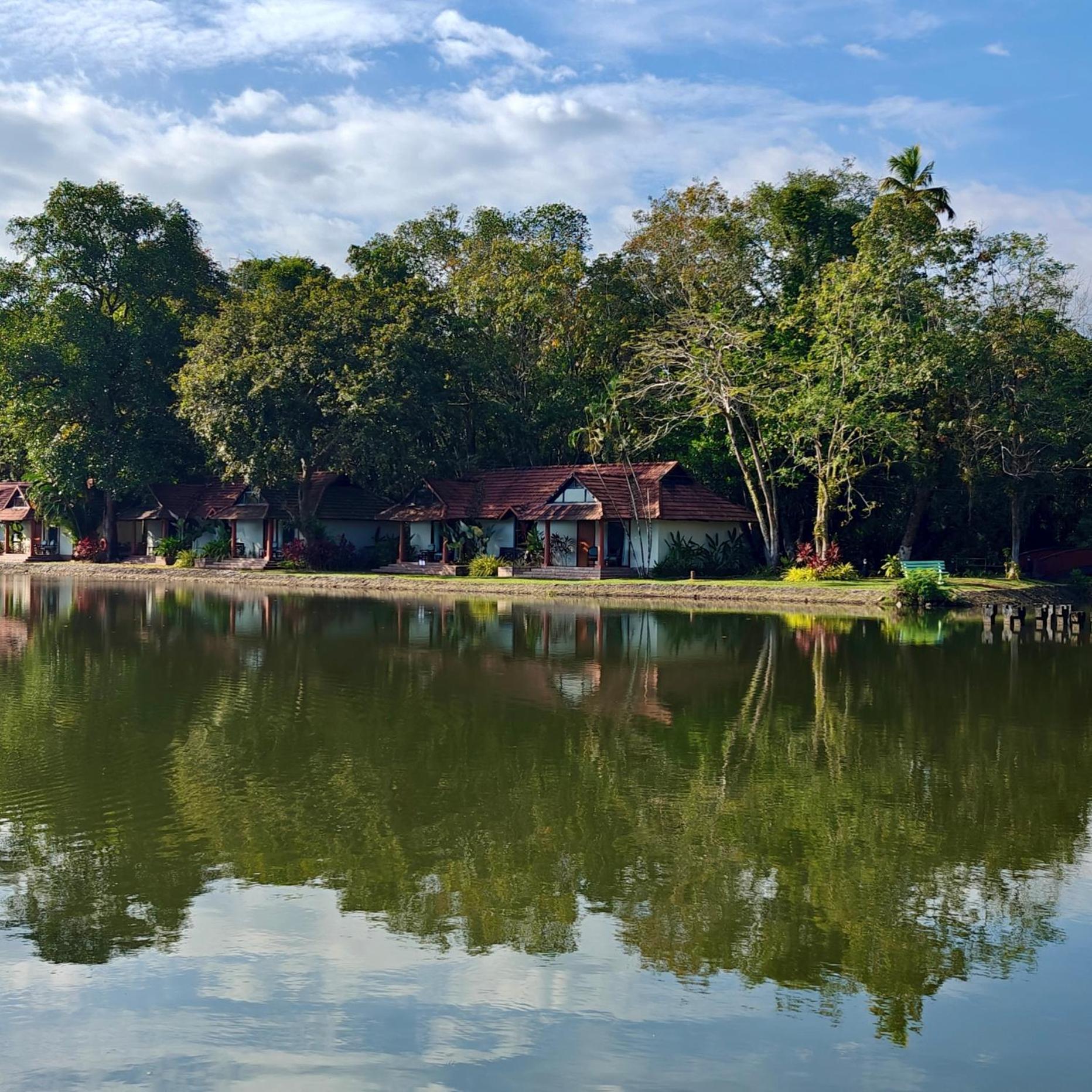 Taj Kumarakom Resort And Spa Kerala מראה חיצוני תמונה